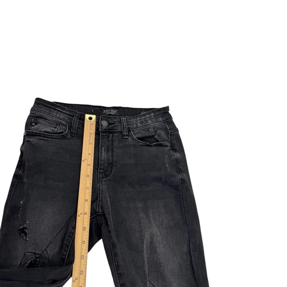 Judy Blue Skinny Fit Distressed Denim Jean - Picture 11 of 13